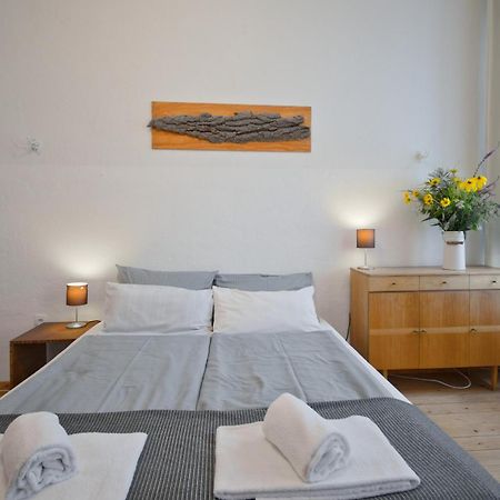 Courtyard Apartment Берлін Екстер'єр фото